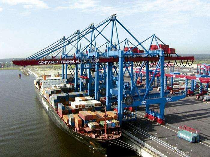 Портален контейнерен кран от Yuntian Crane.jpg Portal Container Crane From Yuntian Crane.jpg