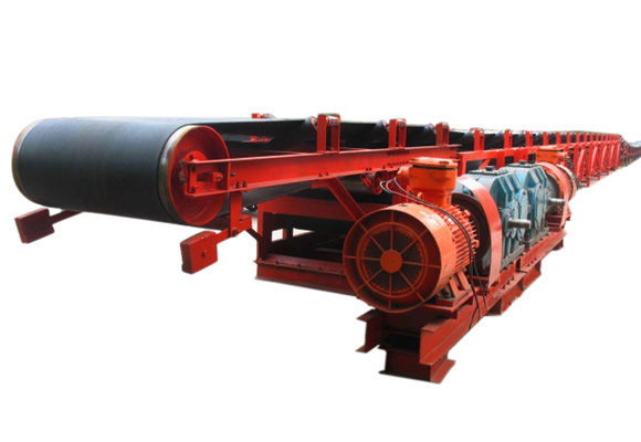 Транспортьор с лента за разширение